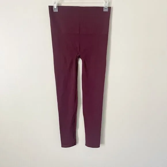 Spanx Size L High Rise Look at Me Now Seamless Cropped 24" Inseam Leggings - Picture 1 of 5